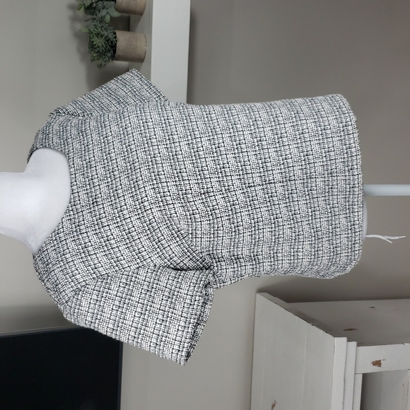 Express Short Sleeve Tweed Top - Picture 11 of 14